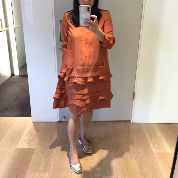 Meet your Posher, Karina - Picture 2 of 2